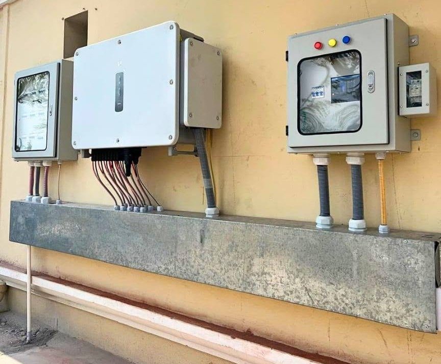 Inverter and panel installation on a 130kW SolarFlare system