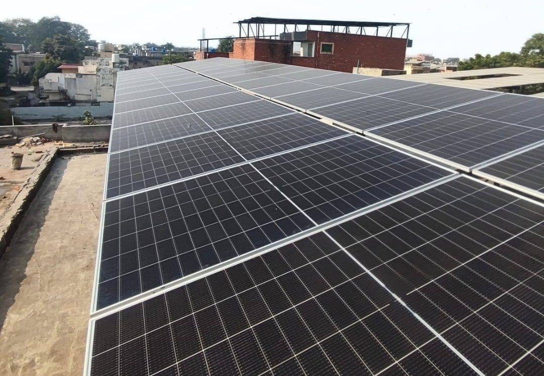 A SolarFlare hybrid solar installation